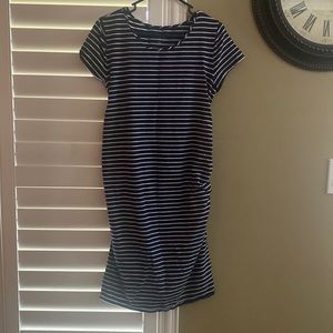 Isabel maternity by Ingrid & Isabel dress.